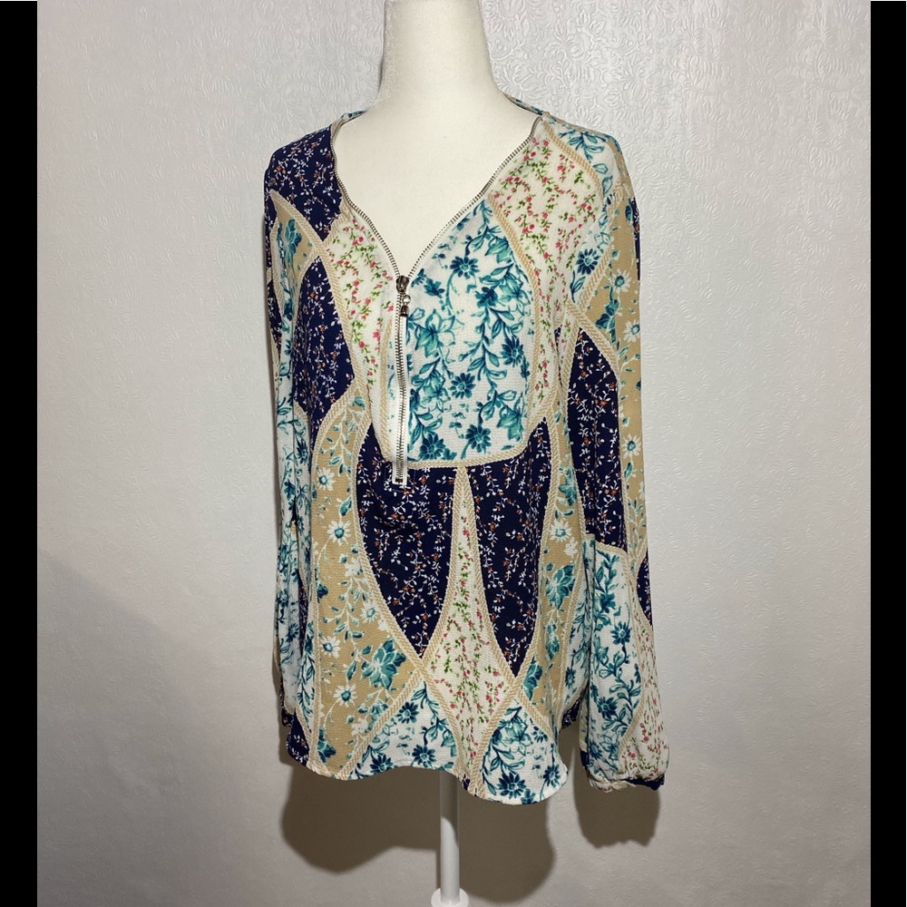 Profile Apparel blouse🌹